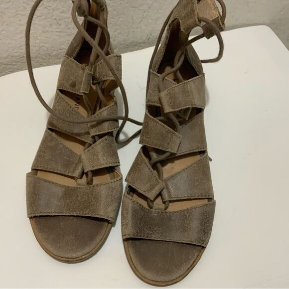 Lucky Brand shoes Tazu Lace Up Sandals leather size 7.5 - Picture 3 of 10